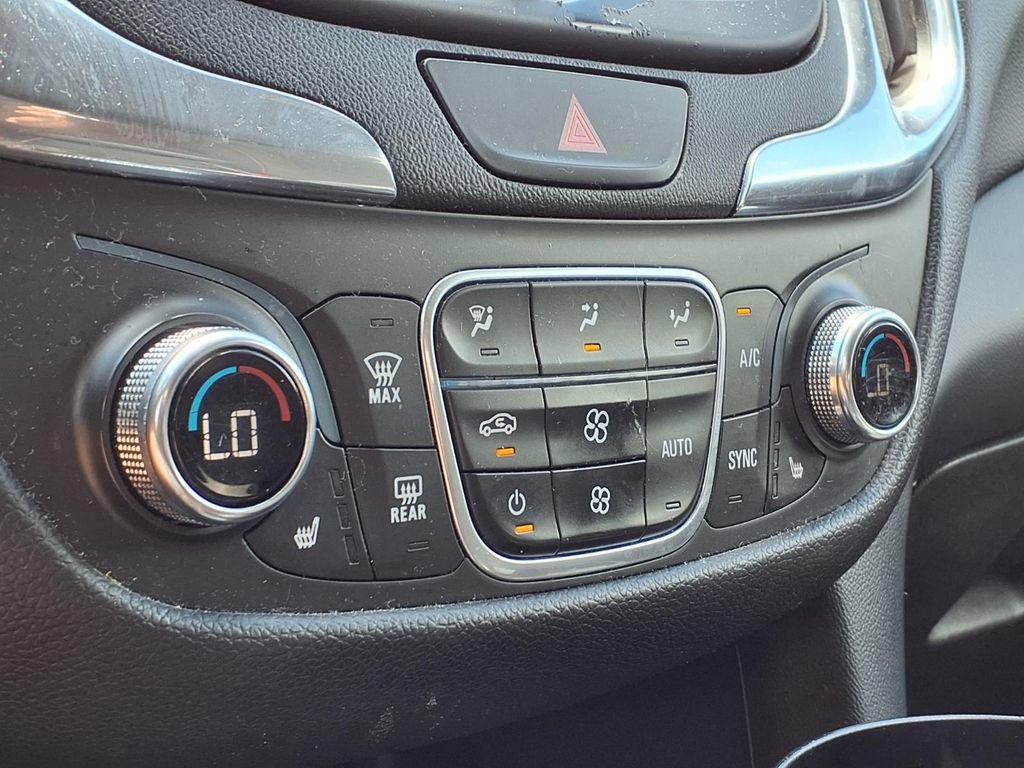 Used 2019 Chevrolet Equinox LT w/ Driver Convenience Package FWD image 20