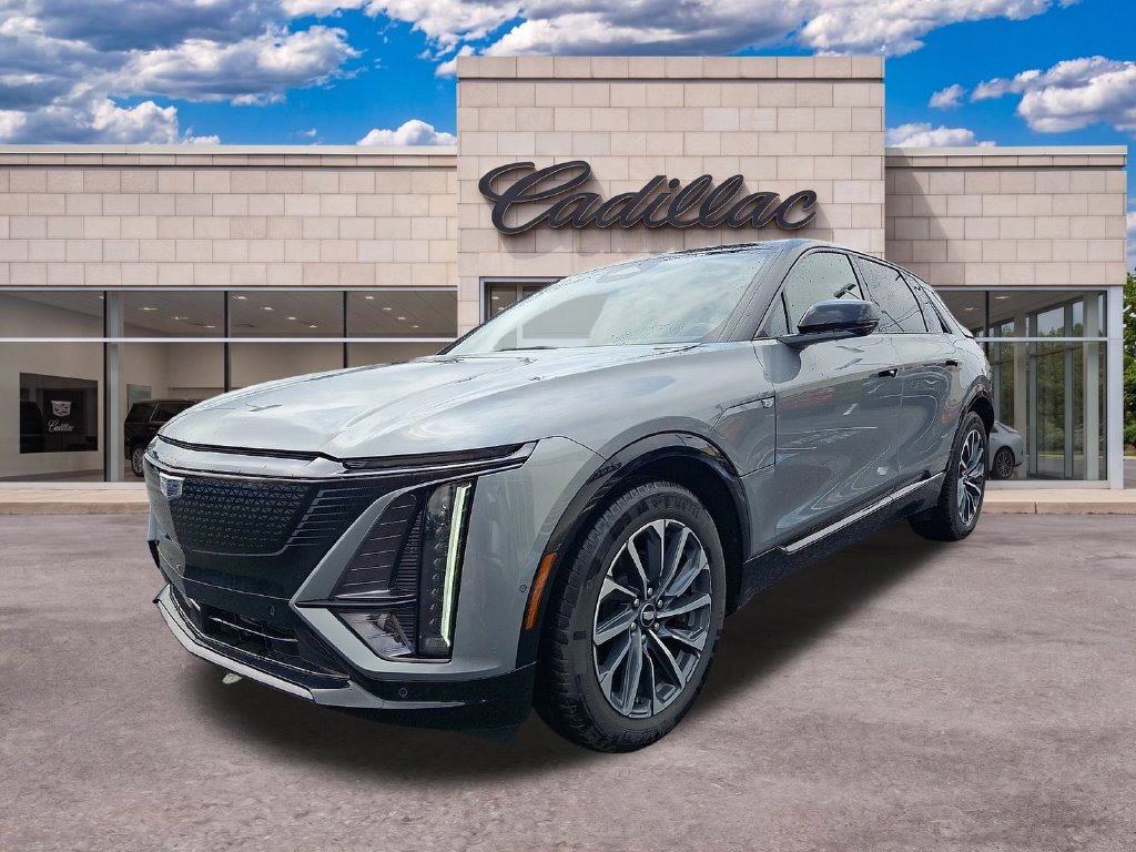 Used 2024 Cadillac Lyriq Sport w/ LPO, Floor Liner Package AWD/4WD image 4