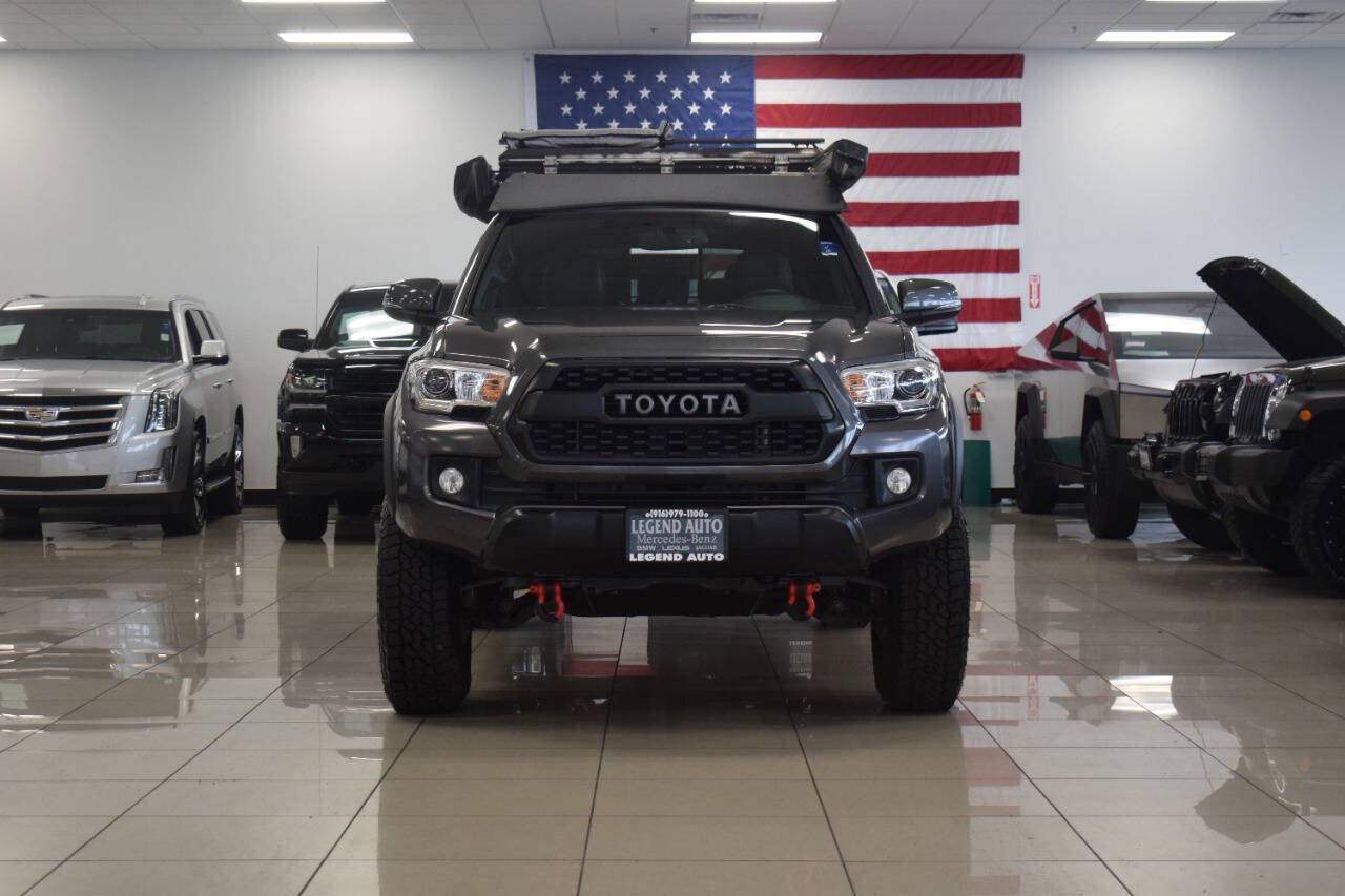 Used 2017 Toyota Tacoma TRD Off-Road image 3