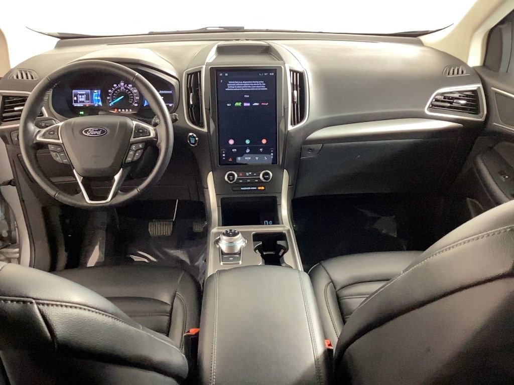 Used 2024 Ford Edge SEL image 19
