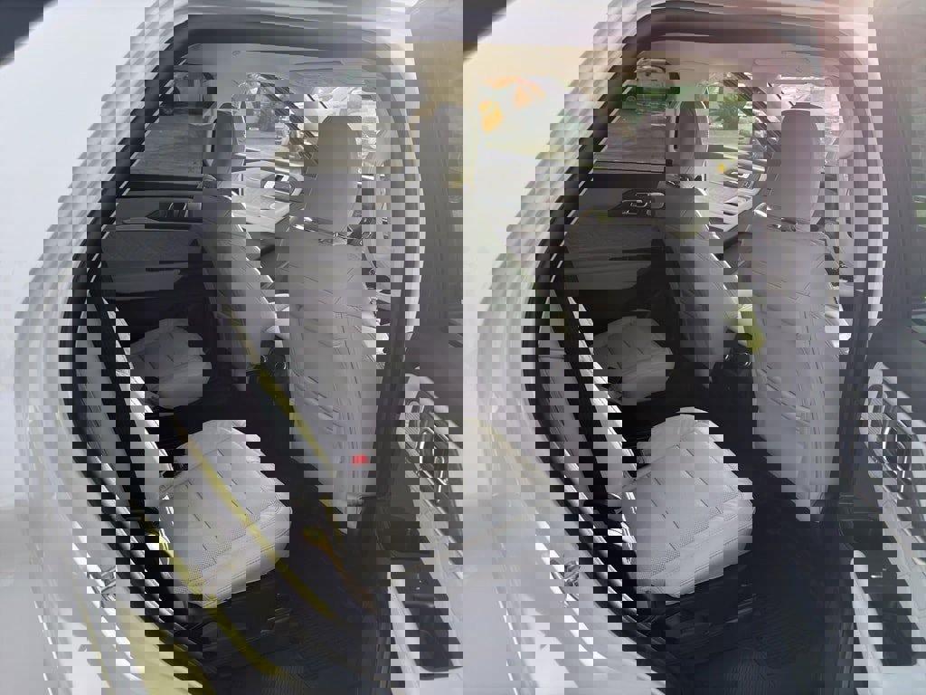 New 2026 Ford Explorer Platinum w/ LUX Leather Package image 34