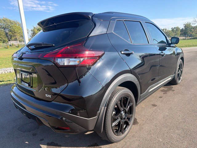 Used 2023 Nissan Kicks SR FWD image 7