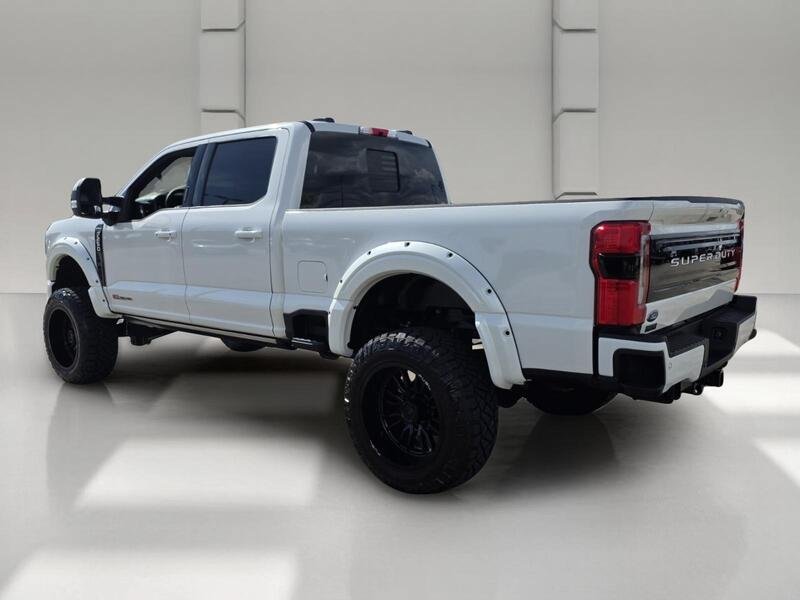 Used 2026 Ford F250 Platinum AWD/4WD image 3