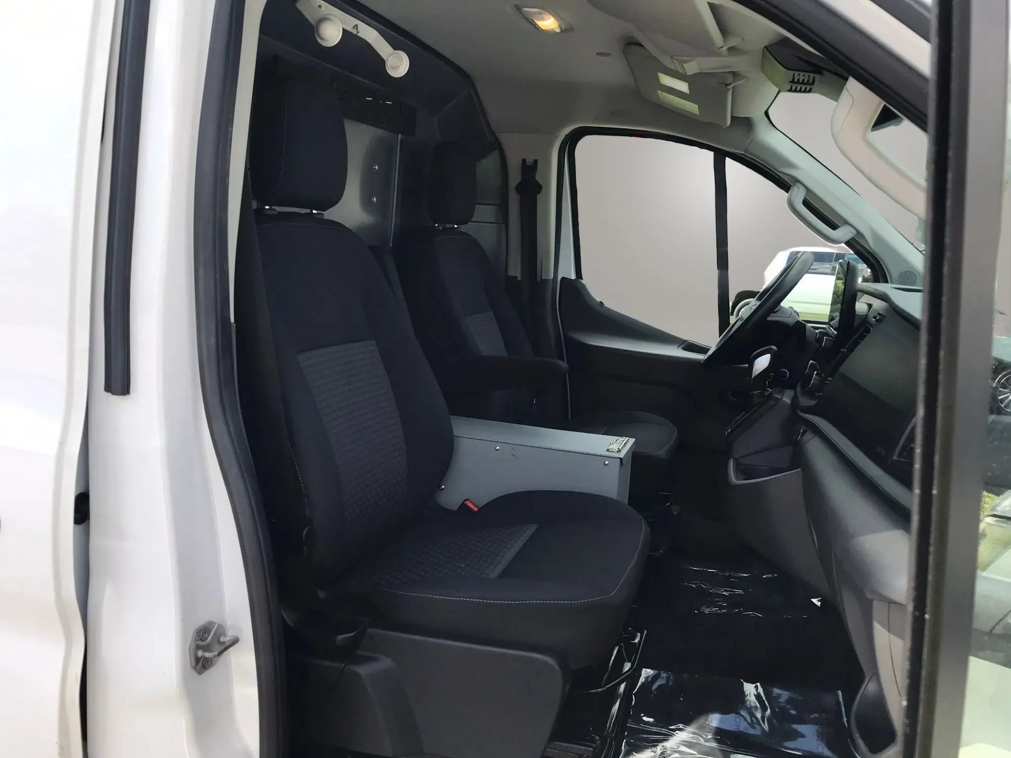 Used 2020 Ford Transit 250 Low Roof AWD image 42