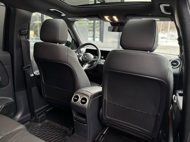 Used 2025 Mercedes-Benz GLB 250 GLB 250 image 47