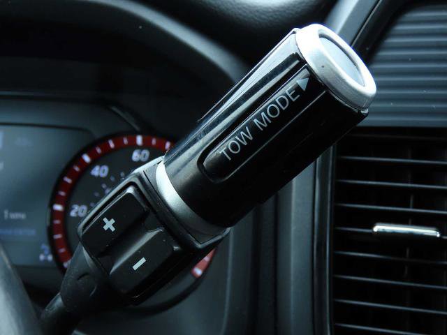 Used 2022 Nissan Titan PRO-4X w/ Pro-4x Convenience Package image 32