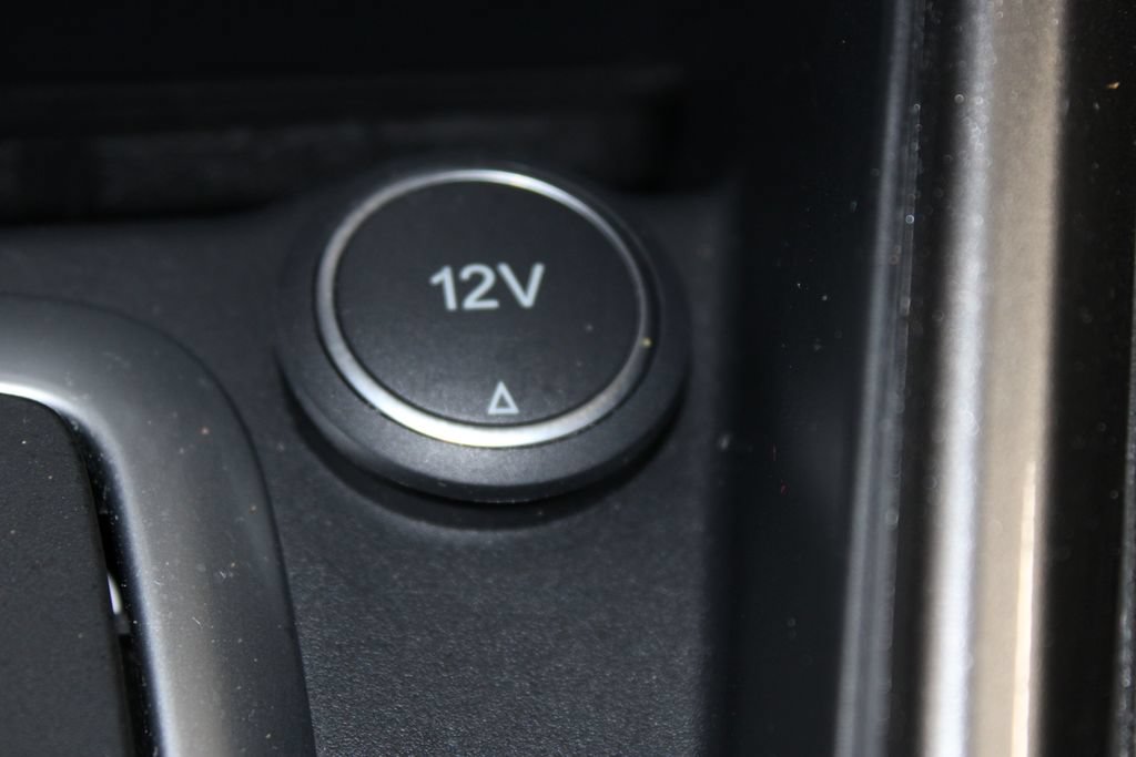 Used 2021 Ford EcoSport SE w/ SE Convenience Package FWD image 40