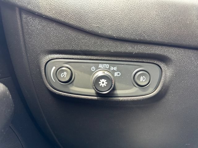 Used 2020 Chevrolet Equinox LT AWD/4WD image 16