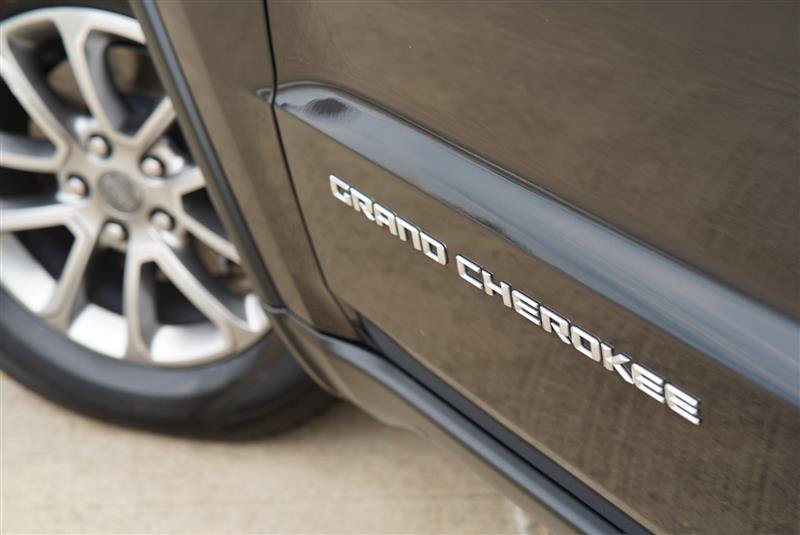 Used 2015 Jeep Grand Cherokee Limited w/ Luxury Group II AWD/4WD image 22