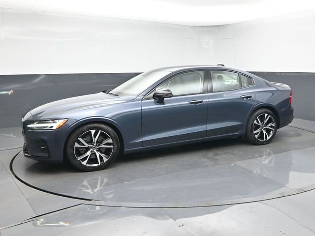 Used 2024 Volvo S60 B5 Core w/ Climate Package image 4