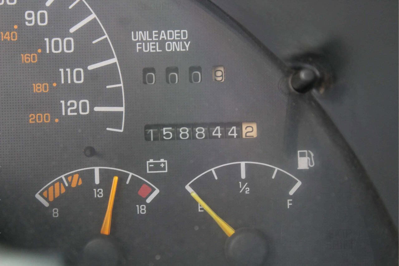 Used 1996 Pontiac Firebird Coupe RWD image 9
