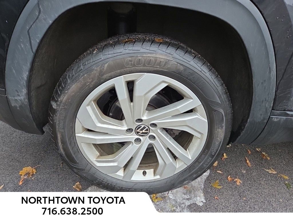 Used 2020 Volkswagen Atlas Cross Sport SEL image 5