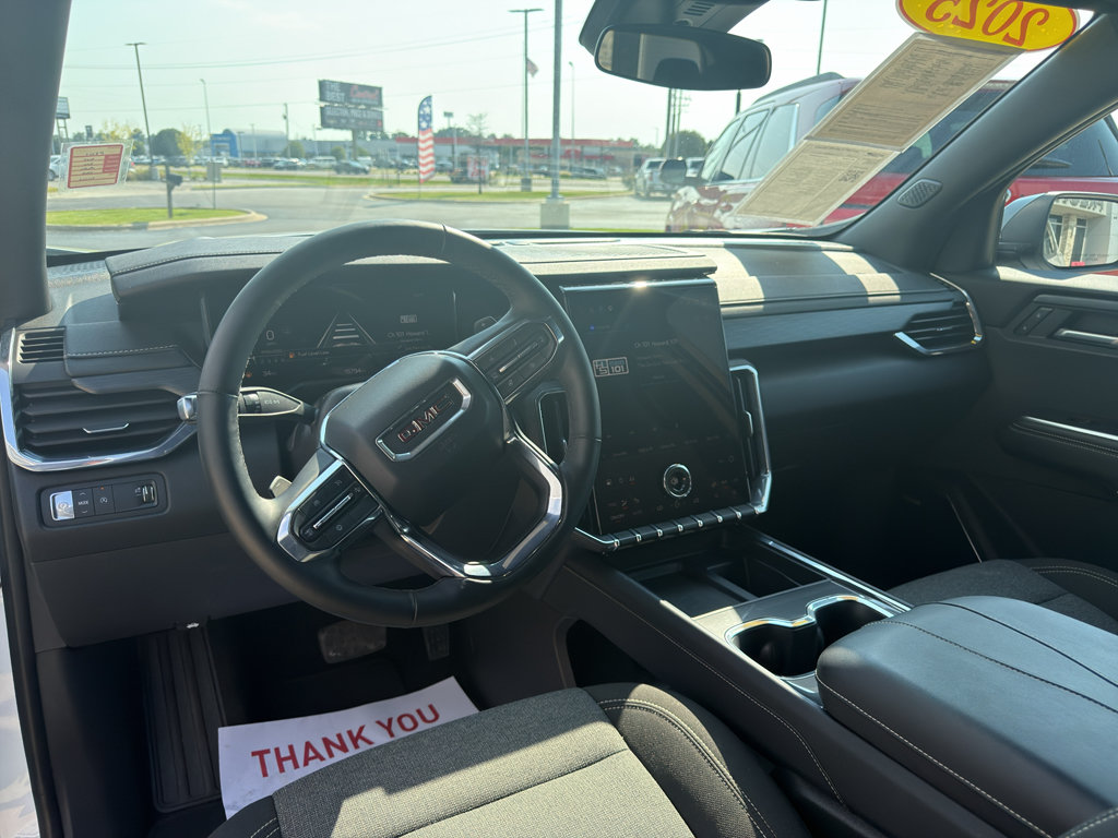 Used 2025 GMC Acadia Elevation FWD image 13