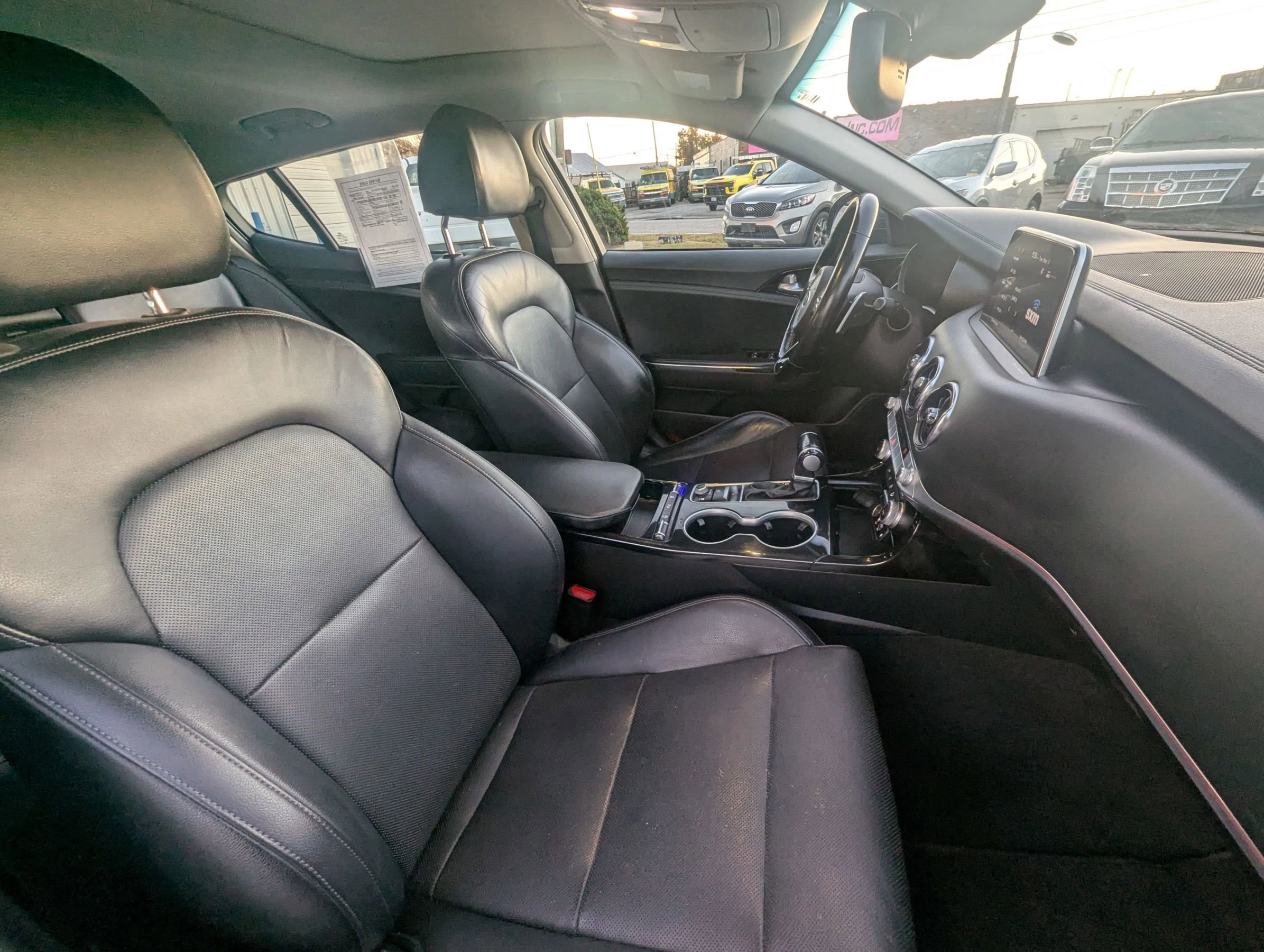 Used 2019 Kia Stinger Premium image 9