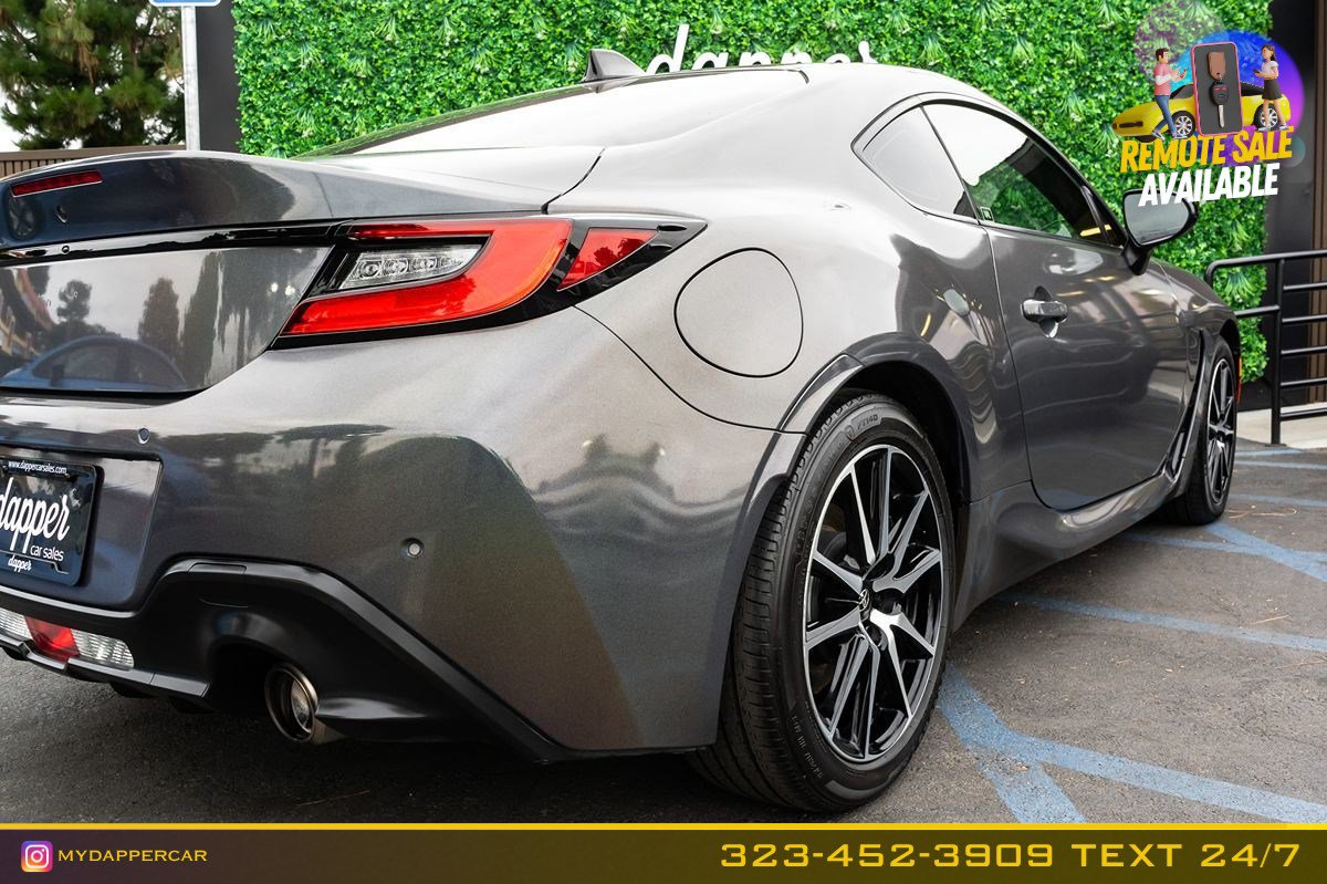 Used 2022 Toyota GR86 w/ ALL Weather Mat Package (TMS) RWD image 7
