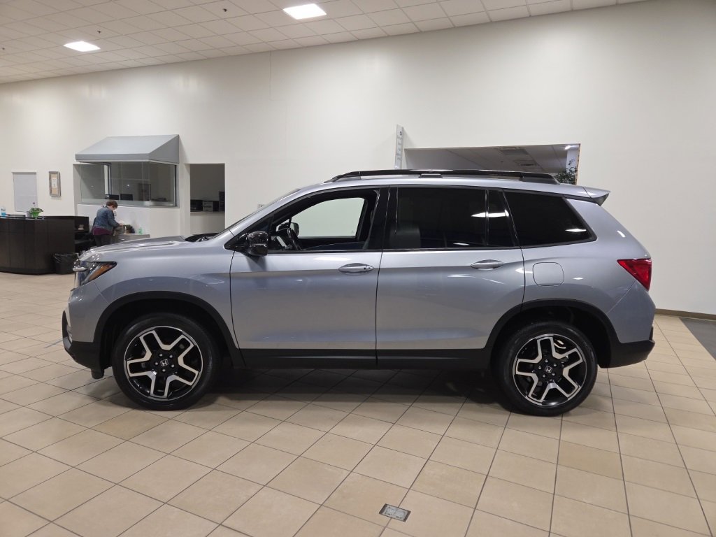 Used 2022 Honda Passport Elite image 2