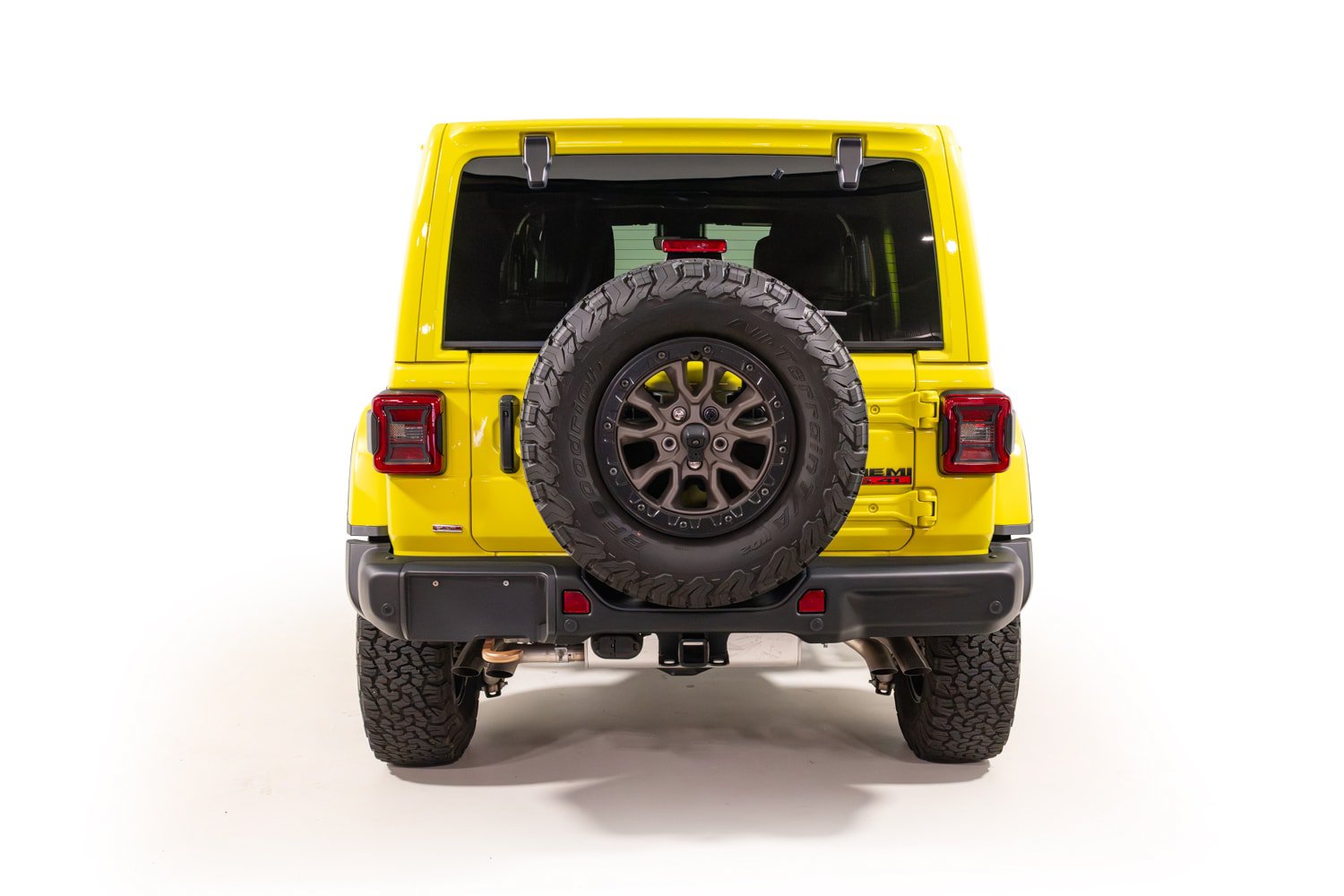 Used 2023 Jeep Wrangler Unlimited Rubicon 392 w/ Trailer Tow Package AWD/4WD image 5