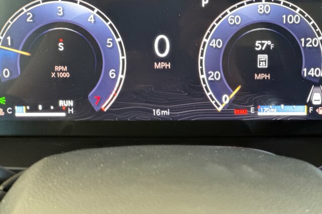 New 2026 Jeep Grand Cherokee Limited w/ Limited Altitude Package AWD/4WD image 23