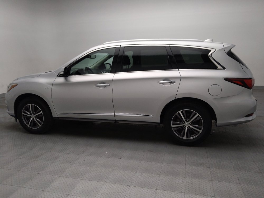 Used 2019 INFINITI QX60 Luxe w/ Essential Package FWD image 3