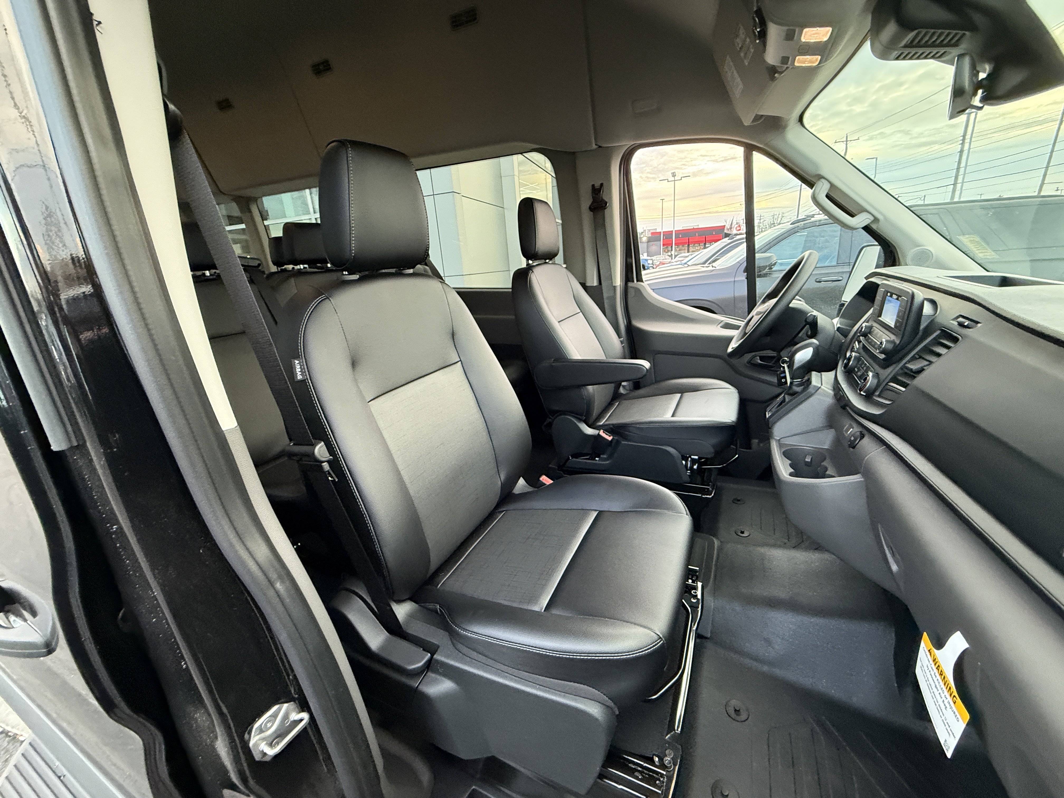 Used 2024 Ford Transit 350 XL image 21