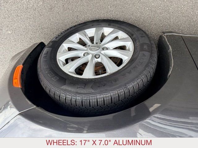 Certified 2018 Chrysler Pacifica Touring-L image 8