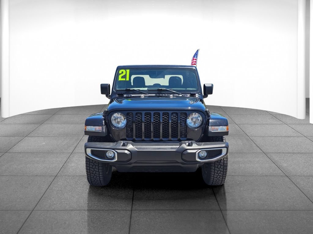 Used 2021 Jeep Gladiator Sport AWD/4WD image 2