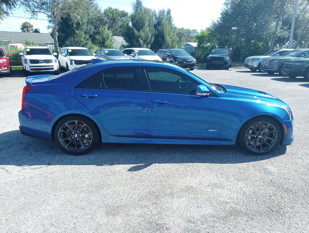 Used 2017 Cadillac ATS V w/ Luxury Package RWD image 7
