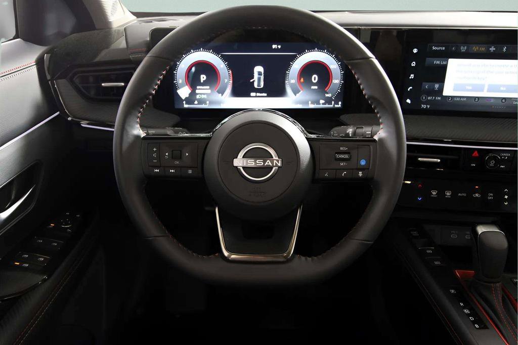 Used 2025 Nissan Kicks SR image 15