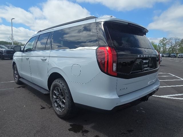 Used 2025 Ford Expedition Max Active AWD/4WD image 17