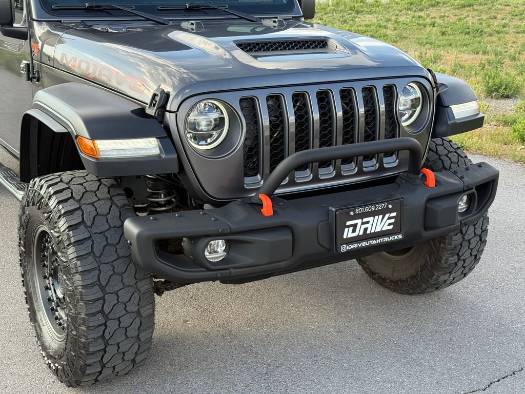 Used 2020 Jeep Gladiator Mojave w/ Dual Top Group AWD/4WD image 5