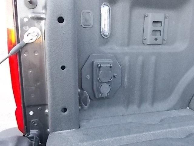 Used 2024 Ford F350 Lariat image 6