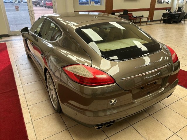 Used 2011 Porsche Panamera 4S AWD/4WD image 3