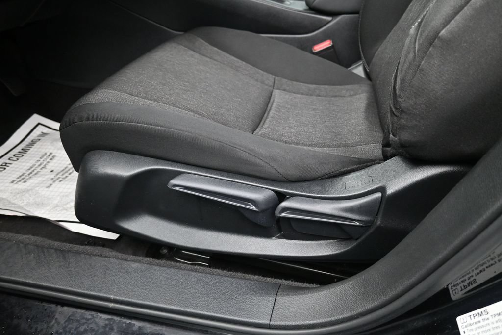 Used 2025 Honda Accord LX image 19