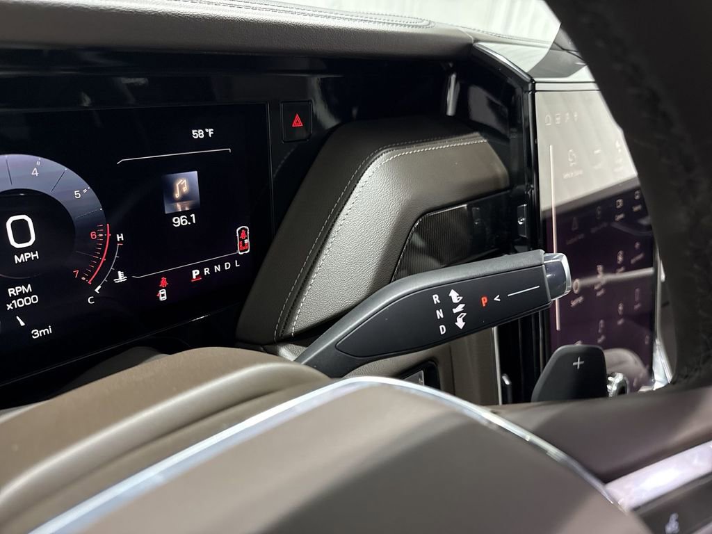 New 2026 GMC Yukon XL Elevation w/ LPO, Floor Liner Package AWD/4WD image 16