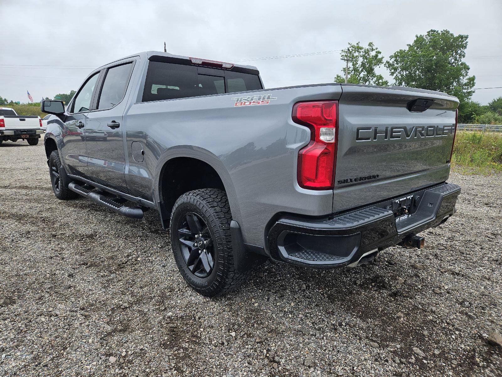 Used 2021 Chevrolet Silverado 1500 LT Trail Boss w/ Convenience Package II AWD/4WD image 5