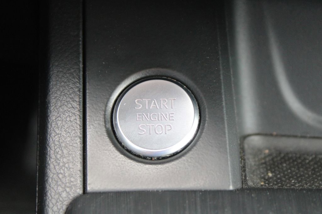 Used 2017 Audi A4 2.0T Premium w/ Audi MMI Navigation Plus image 37