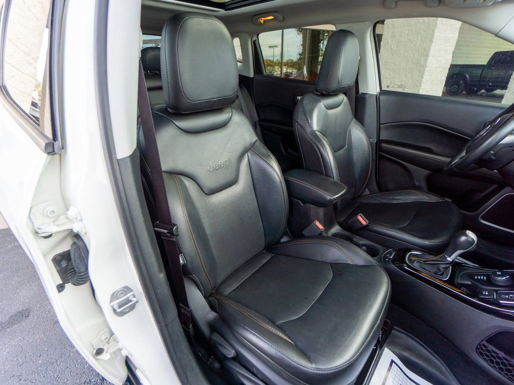 Used 2018 Jeep Compass Limited w/ Navigation Group image 30