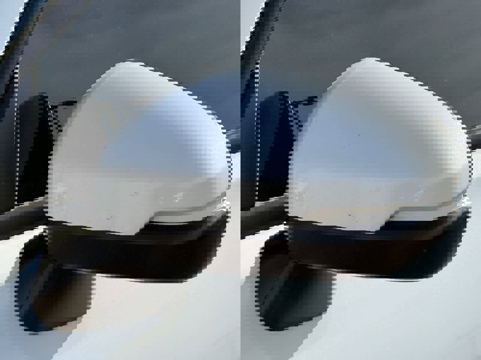 Used 2023 Honda HR-V LX image 13