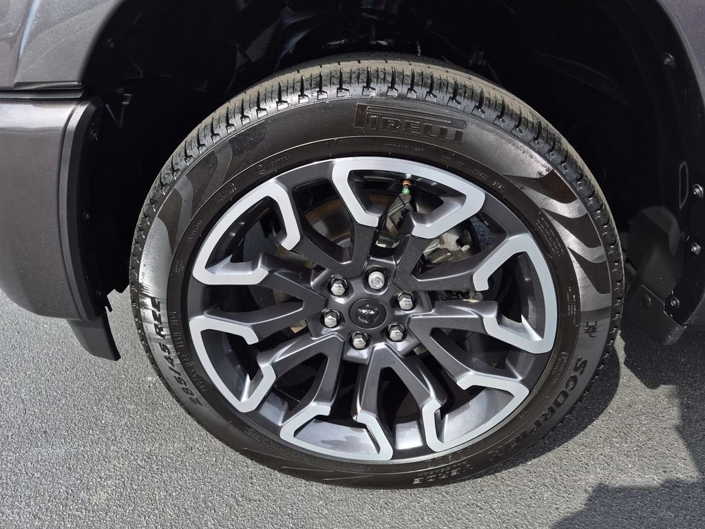 Used 2026 RAM 1500 Limited w/ Body Color Bumper Group AWD/4WD image 9