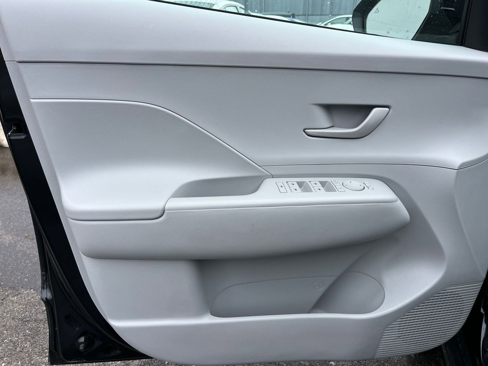 Used 2025 Hyundai Kona SEL image 20