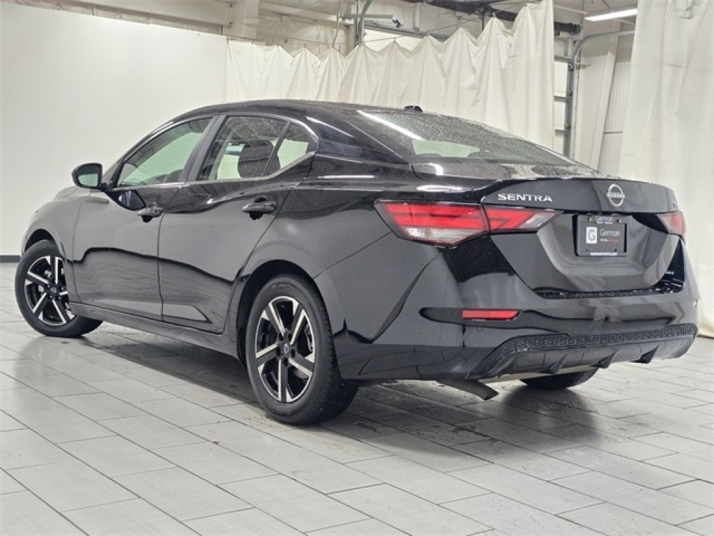 Used 2024 Nissan Sentra SV image 11