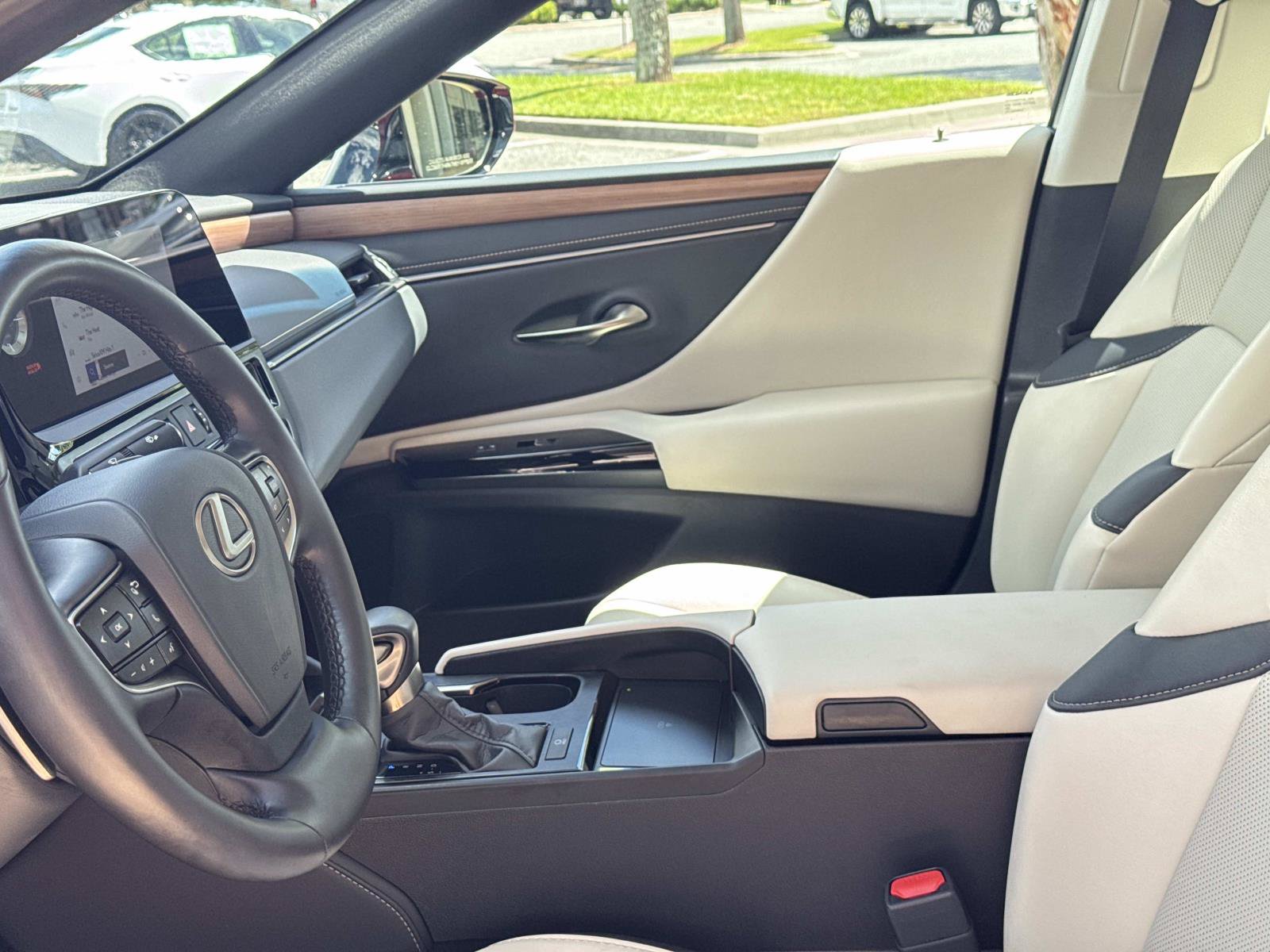 Used 2025 Lexus ES 350 w/ Premium Package FWD image 15