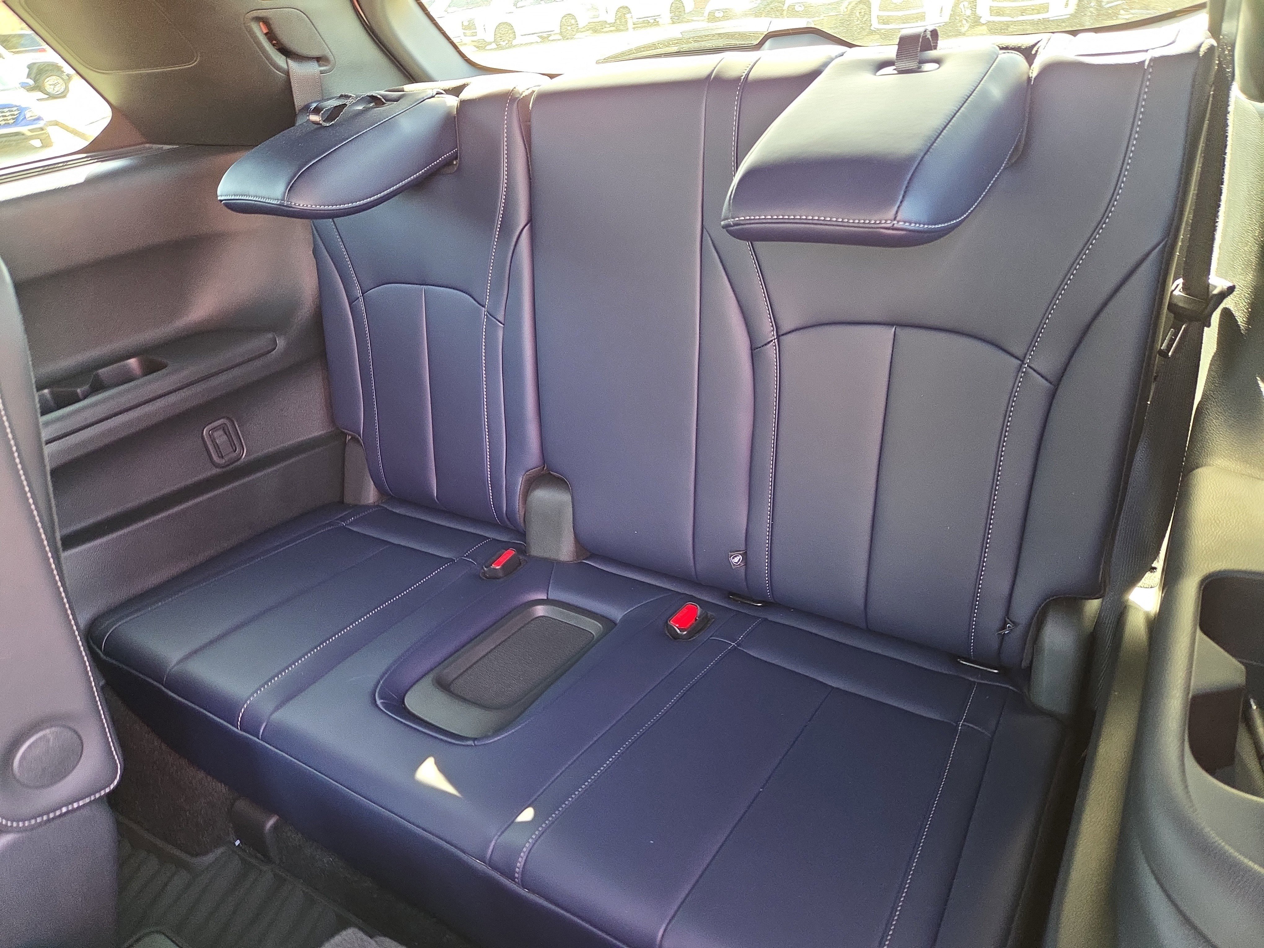 Used 2026 INFINITI QX60 Sport w/ Dark Cargo Package image 9