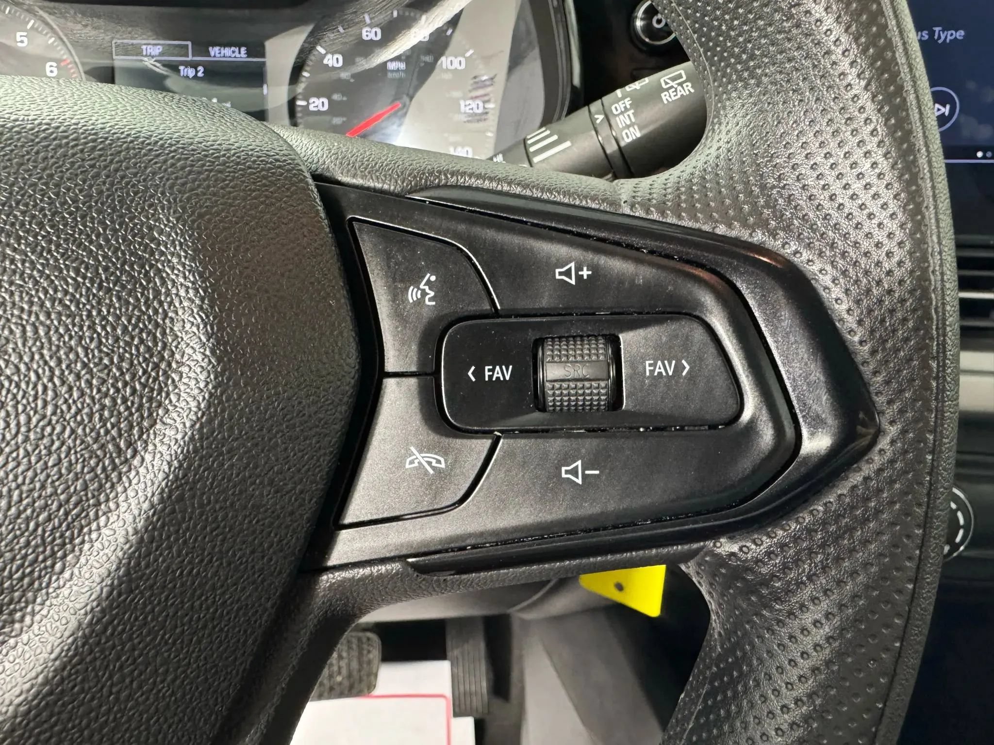 Used 2025 Chevrolet Trax LS FWD image 16