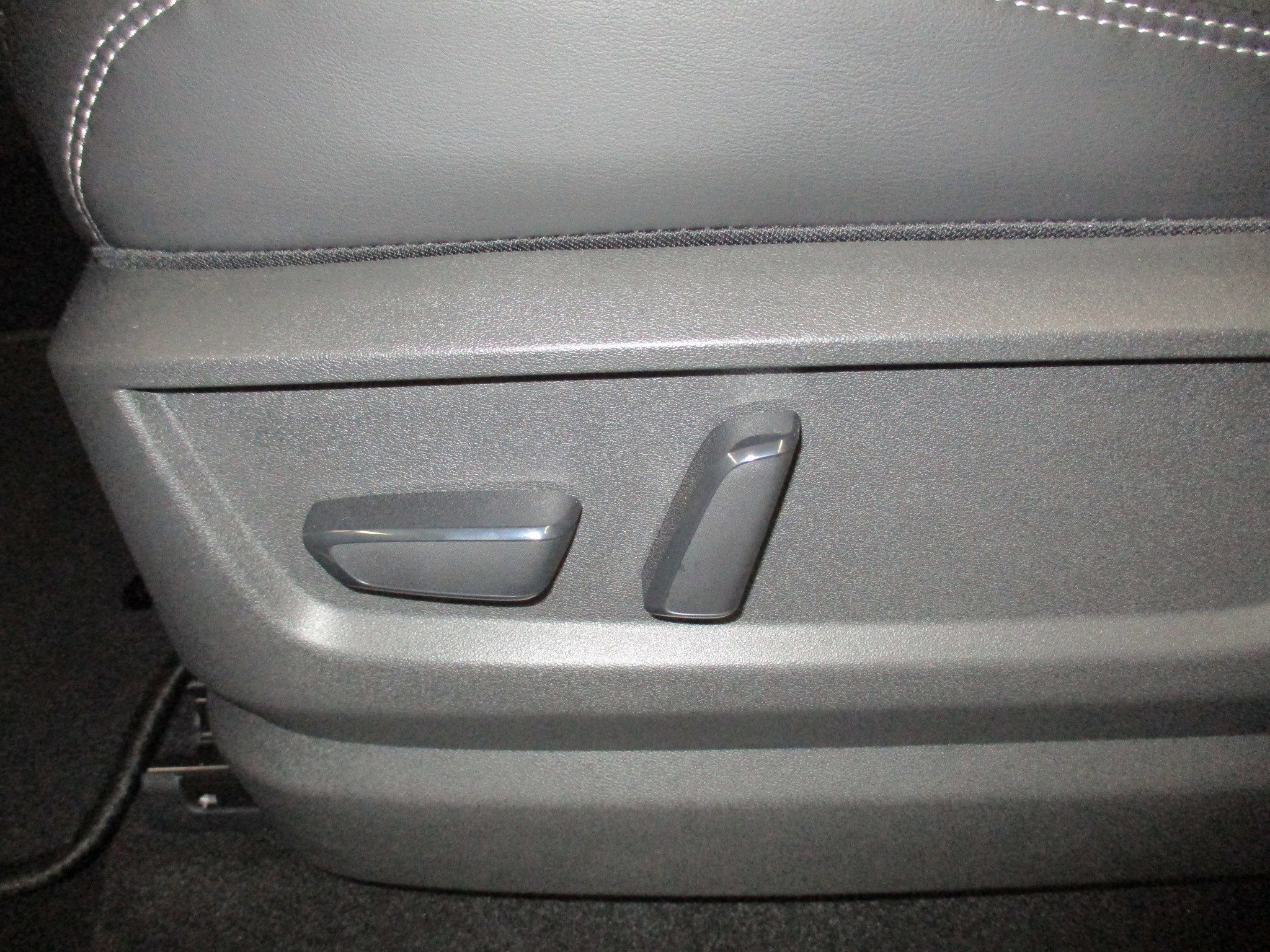 New 2026 Nissan Armada SV image 15