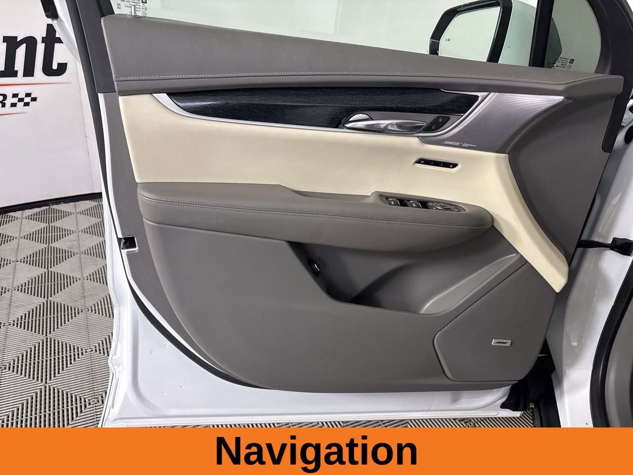 Used 2023 Cadillac XT6 Premium Luxury w/ Technology Package image 8