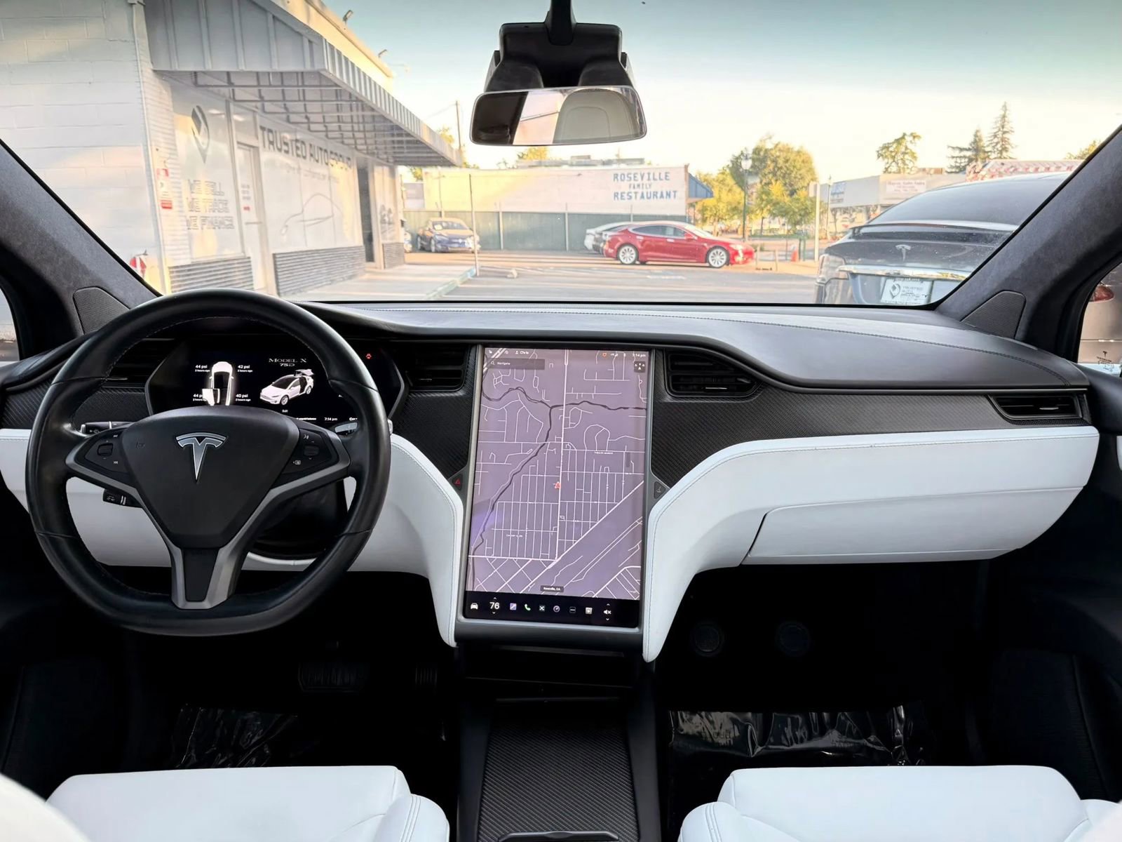 Used 2018 Tesla Model X 75D AWD/4WD image 11