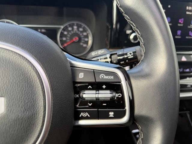 Used 2023 Kia Sorento X-Line EX AWD/4WD image 19