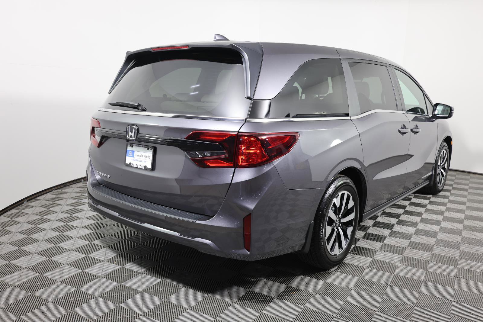 Used 2026 Honda Odyssey EX-L image 5