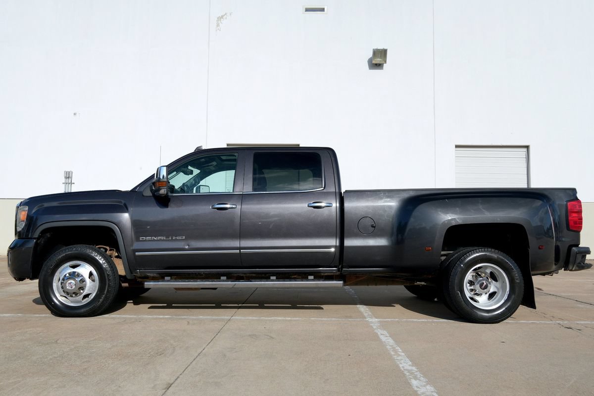 Used 2016 GMC Sierra 3500 Denali w/ Duramax Plus Package AWD/4WD image 15